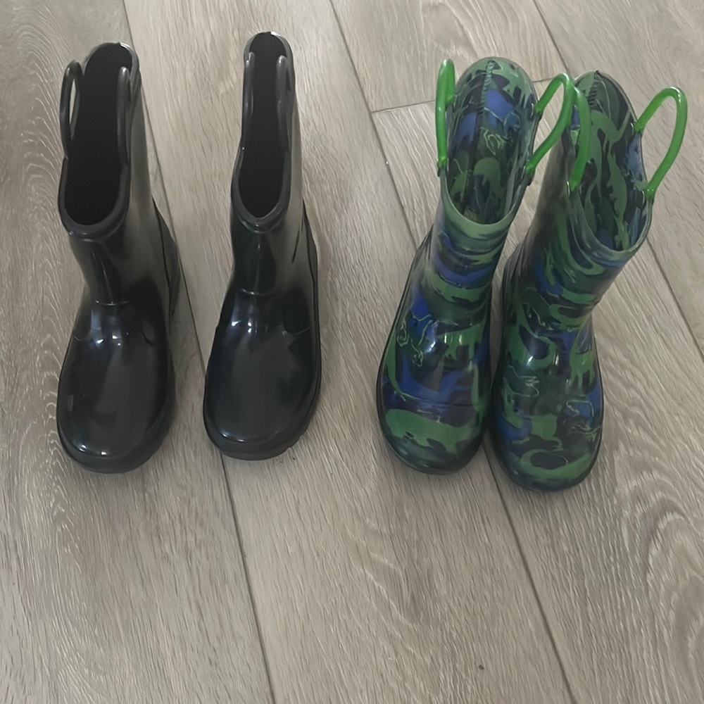 Toddler ZOOGS rain boots & Sams club light up boots